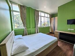 Baanpin Hotel and Cafe