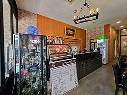 Baanpin Hotel and Cafe