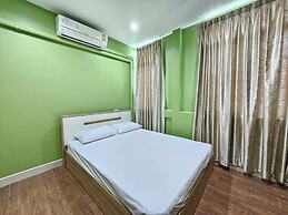 Baanpin Hotel and Cafe