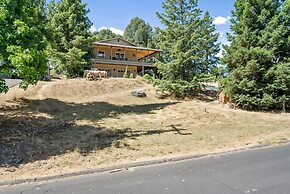 Fisherman's Cove Retreat - Game Room Included! by Yosemite Region Reso