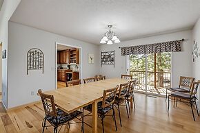 Fisherman's Cove Retreat - Game Room Included! by Yosemite Region Reso