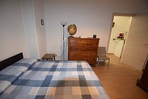 Vicino Ospedale E Aeroporto Num92867