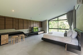 Grand Villa Cedrix in the Green Paradise