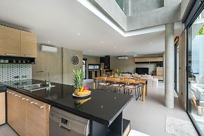 Grand Villa Cedrix in the Green Paradise