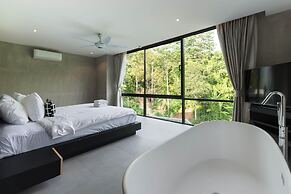 Grand Villa Cedrix in the Green Paradise