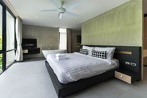 Grand Villa Cedrix in the Green Paradise