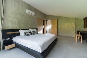 Grand Villa Cedrix in the Green Paradise