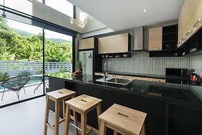 Grand Villa Cedrix in the Green Paradise