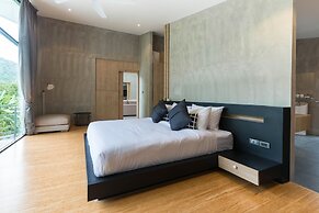 Grand Villa Cedrix in the Green Paradise