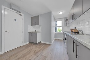 Cozy Serviced Ensuite In West Drayton London TW7