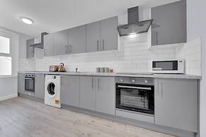 Cozy Serviced Ensuite In West Drayton London TW7