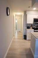 Grand Executive 3BD Condo Apartment Near Disney Parks 4