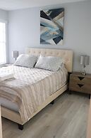 Grand Executive 3BD Condo Apartment Near Disney Parks 4