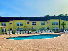 Grand Executive 3BD Condo Apartment Near Disney Parks 4