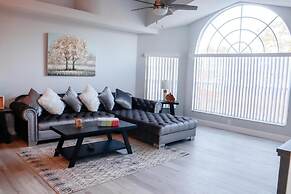 Grand Executive 3BD Condo Apartment Near Disney Parks 4