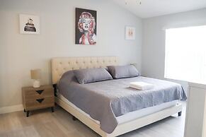 Grand Executive 3BD Condo Apartment Near Disney Parks 4