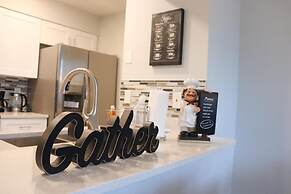 Grand Executive 3BD Condo Apartment Near Disney Parks 4