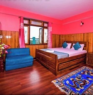 Goroomgo Tharbaling Homestay Darjeeling
