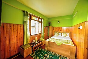 Goroomgo Tharbaling Homestay Darjeeling