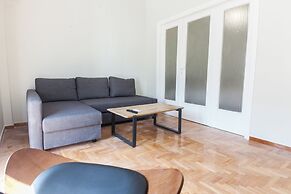 Brand New 2 Bd Apt in Pagrati w Balcony