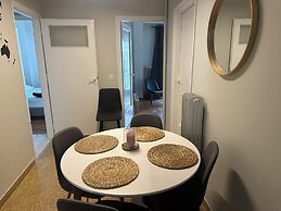 Brand New 2 Bd Apt in Pagrati w Balcony