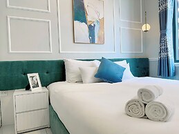 Otis Soho Saigon Balcony Apartment