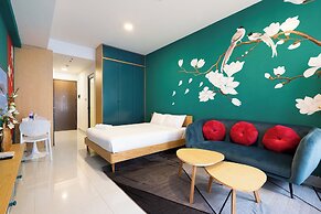 Otis Soho Saigon Balcony Apartment