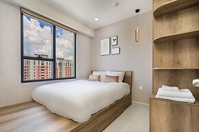 Otis Soho Saigon Balcony Apartment