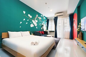 Otis Soho Saigon Balcony Apartment