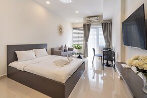Otis Soho Saigon Balcony Apartment