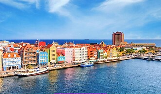 Brand New Immaculate 3-bed Villa in Grote Berg