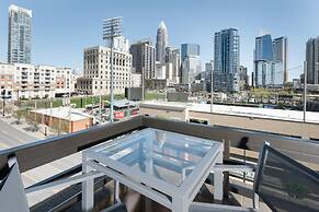ASK FOR Discount-luxury Serviced Apt in Uptown CLT
