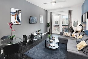 ASK FOR Discount-luxury Serviced Apt in Uptown CLT