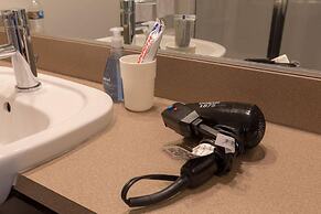 ASK FOR Discount-2br Hip Apt Free Parking Wifi