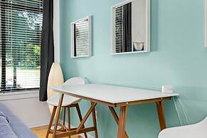 One Bedroom Apartment -10 Min Walk to Epicentre Wifi