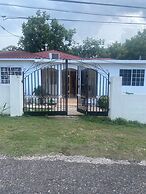 3-bed House in Montego Bay 10 min From Airport