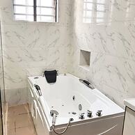 Luxury Shortlet Apartment LBS, AJAH