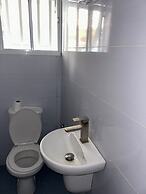 Luxury Shortlet Apartment LBS, AJAH