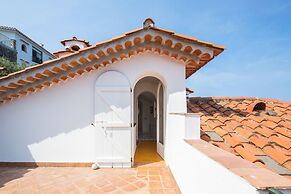 Estate4home - Villa Bougainville