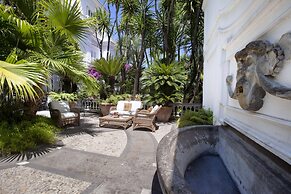 Estate4home - Villa Le Camelie