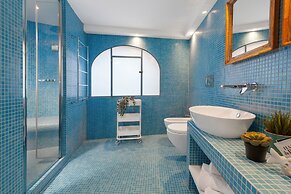 Estate4home - Villa Field