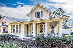 1364 Laurel Grove 3 Bedroom Home by RedAwning