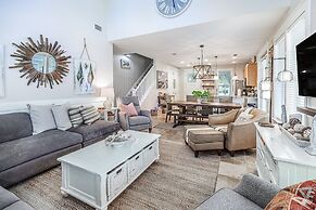 1364 Laurel Grove 3 Bedroom Home by RedAwning