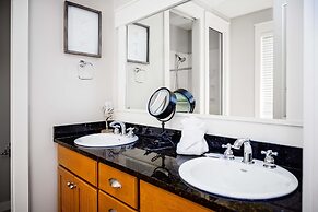 1364 Laurel Grove 3 Bedroom Home by RedAwning