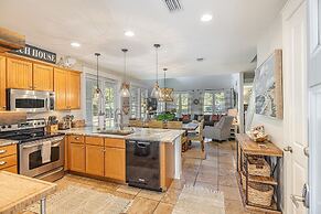 1364 Laurel Grove 3 Bedroom Home by RedAwning