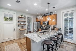 1364 Laurel Grove 3 Bedroom Home by RedAwning