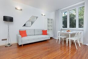 Rejtana Apartment Mokotów by Renters