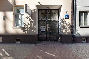 Rejtana Apartment Mokotów by Renters