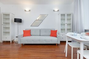 Rejtana Apartment Mokotów by Renters