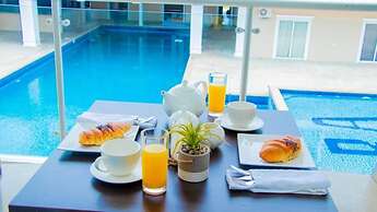 Royal Ambassador Hotel